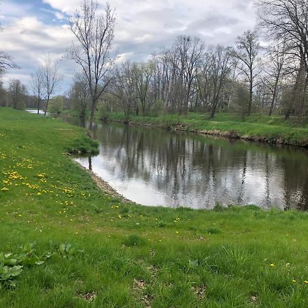 Penzion a hospoda Na statku Hluboká nad Vltavou Exteriér fotografie